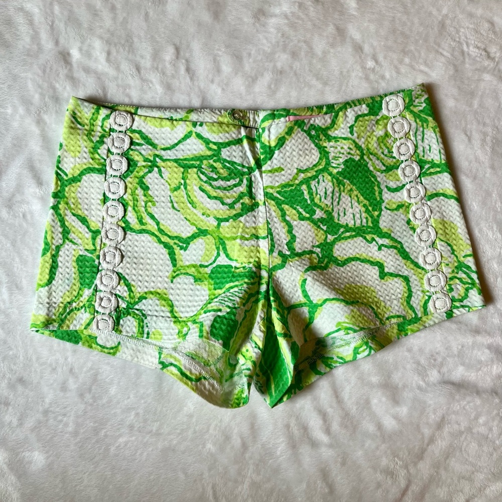 Lilly Pulitzer Liza Short Resort White Heartbreaker